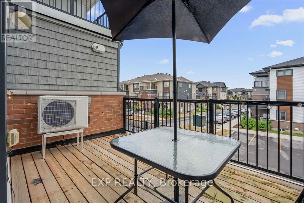 












304 LAPLAND PRIVATE

,
Ottawa,




Ontario
K2V0S2

