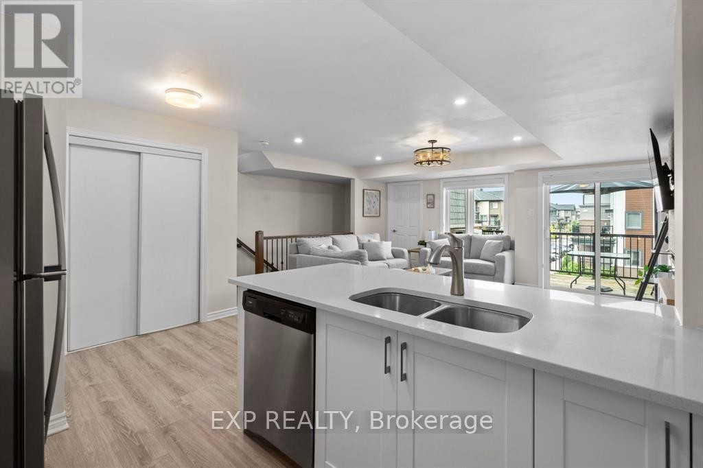 












304 LAPLAND PRIVATE

,
Ottawa,




Ontario
K2V0S2


