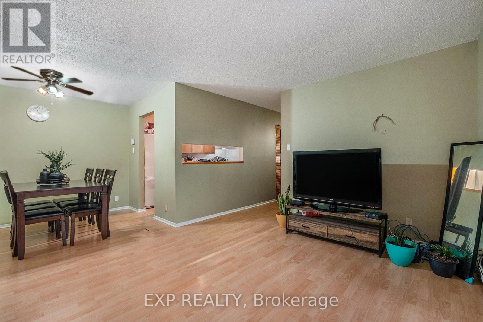 












309 - 316 SAVARD AVENUE

,
Ottawa,




Ontario
K1L7S2

