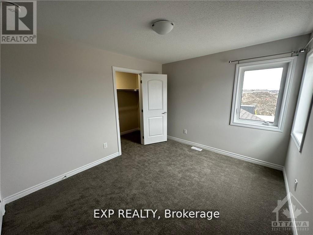 












1861 HAIKU STREET

,
Ottawa,




Ontario
K2J6W6

