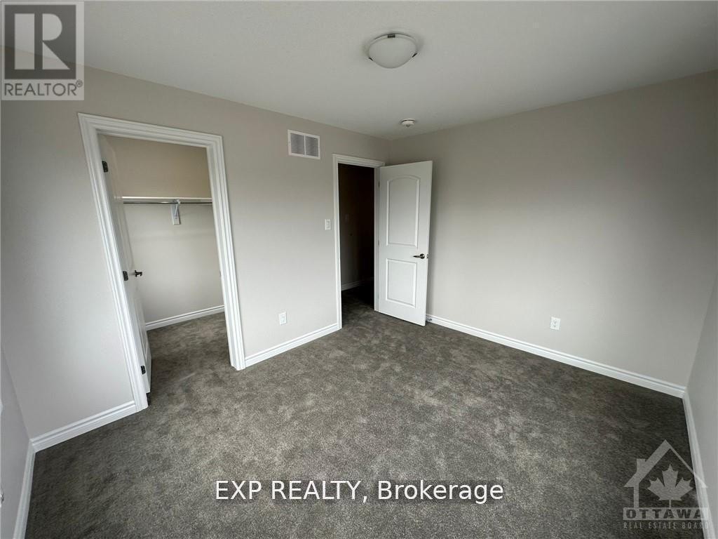 












1861 HAIKU STREET

,
Ottawa,




Ontario
K2J6W6

