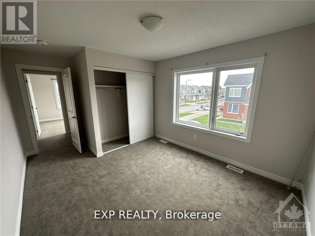 












1861 HAIKU STREET

,
Ottawa,




Ontario
K2J6W6

