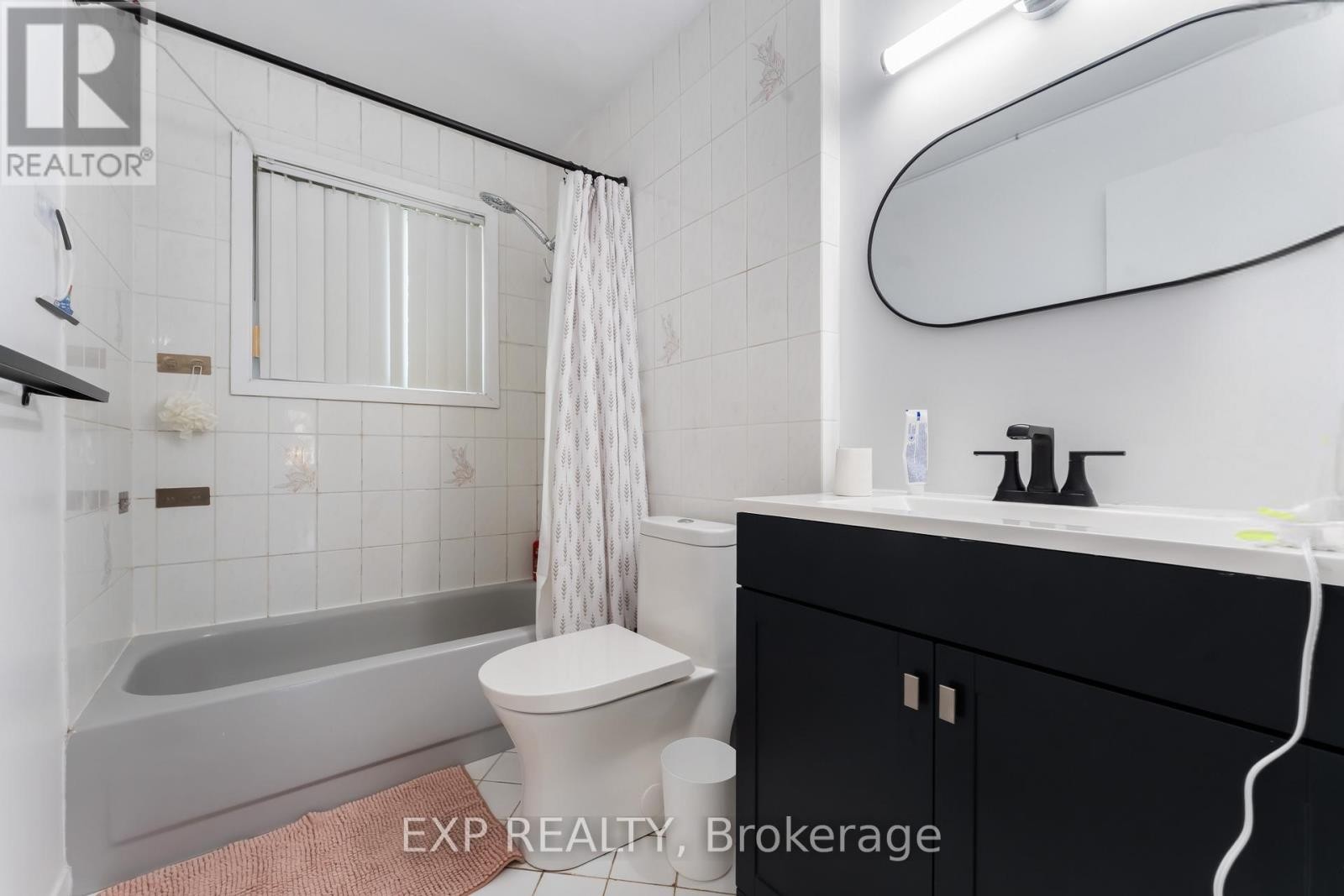 












506 VERNON AVENUE

,
Ottawa,




Ontario
K1K1A6

