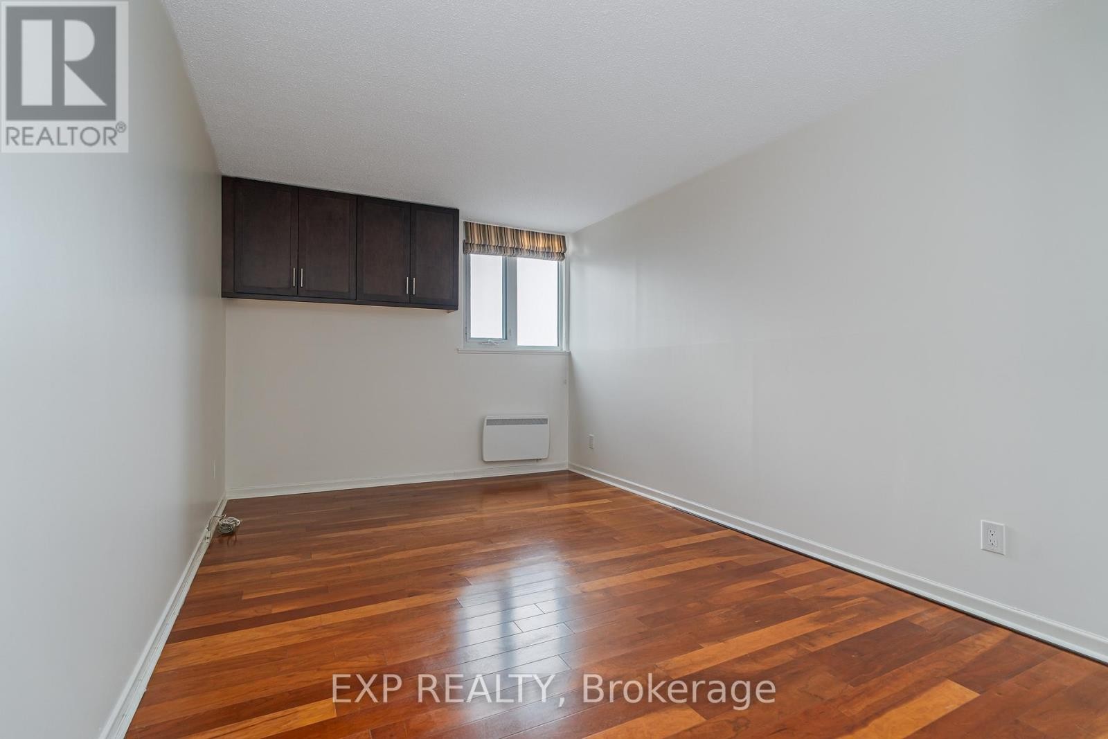 












2305 - 2305-1500 RIVERSIDE DRIVE

,
Ottawa,




Ontario
K1G4J4

