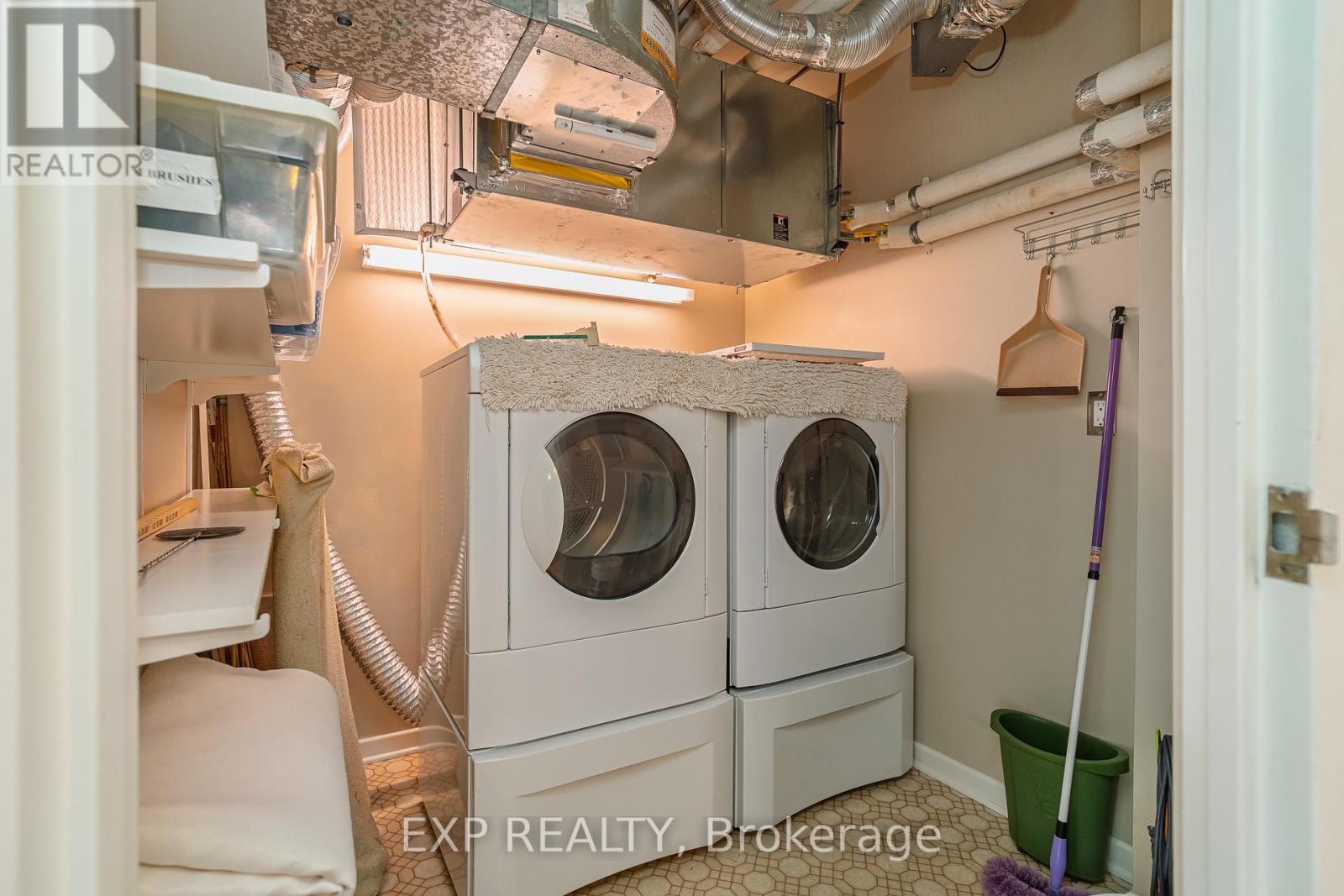 












2305 - 2305-1500 RIVERSIDE DRIVE

,
Ottawa,




Ontario
K1G4J4

