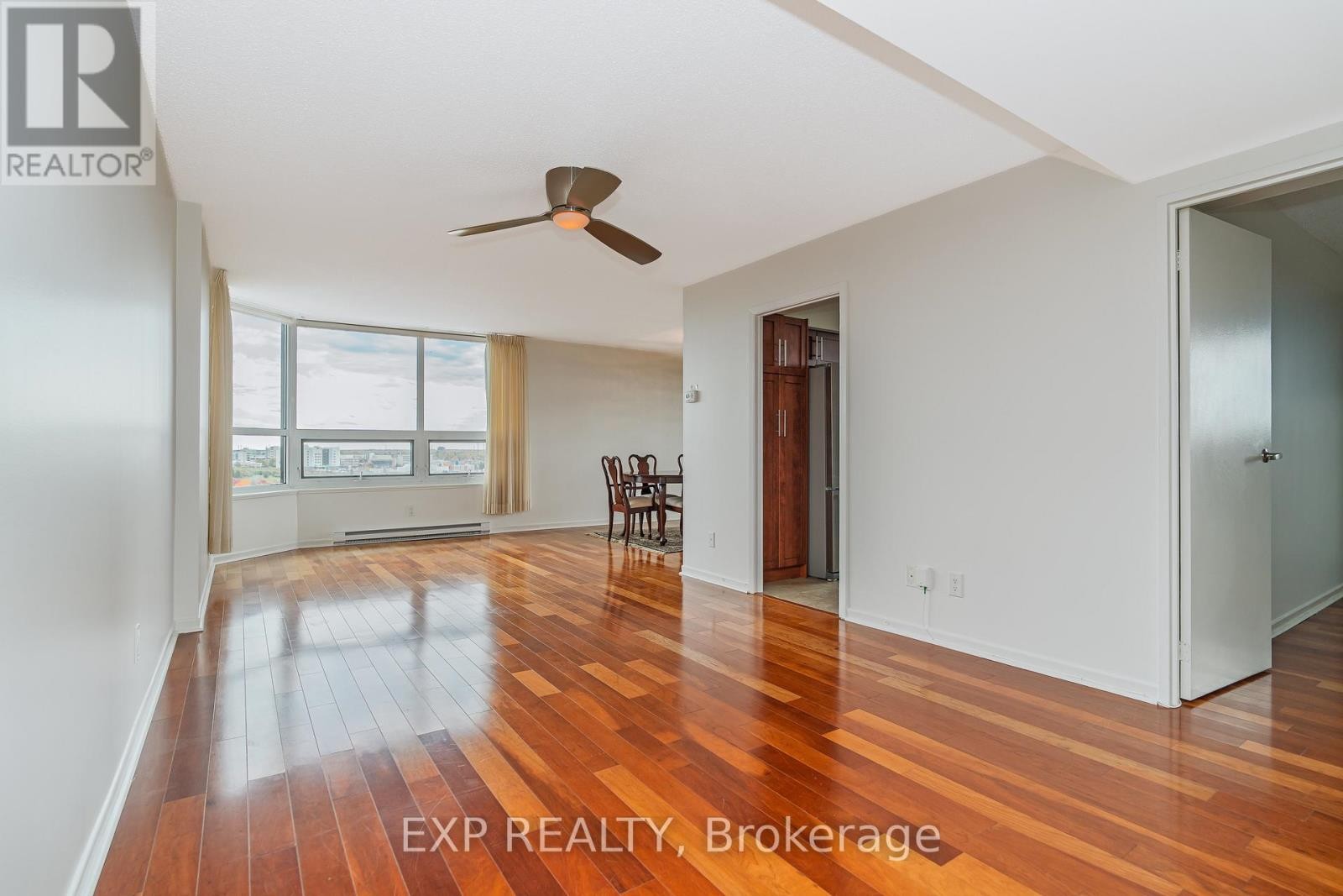 












2305 - 2305-1500 RIVERSIDE DRIVE

,
Ottawa,




Ontario
K1G4J4

