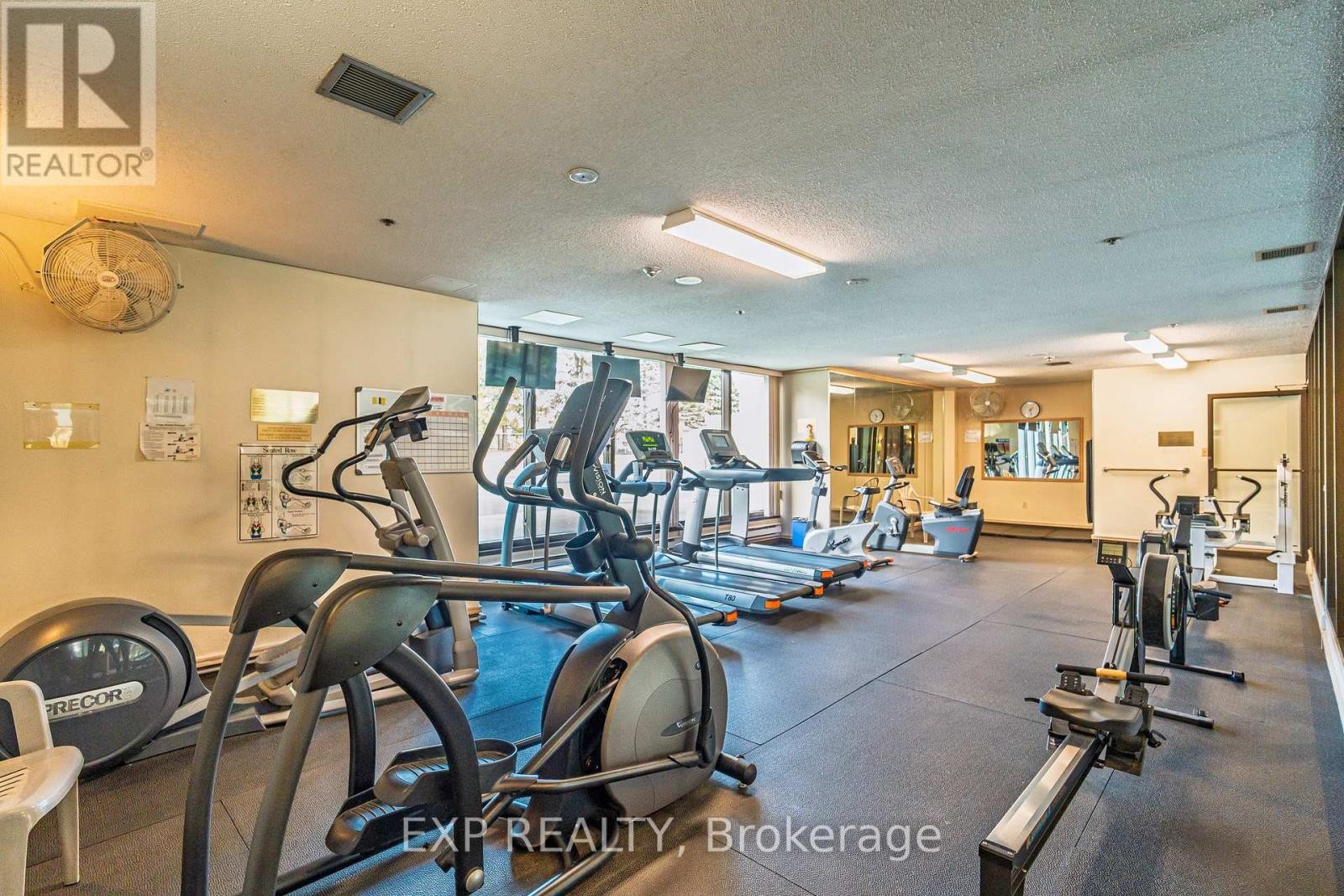 












2305 - 2305-1500 RIVERSIDE DRIVE

,
Ottawa,




Ontario
K1G4J4

