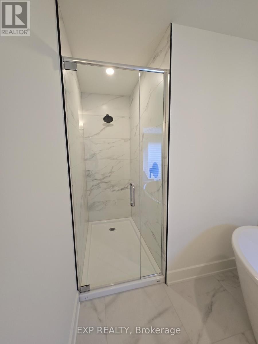 












153 CRAIG DUNCAN TERRACE

,
Ottawa,




Ontario
K2S3C5

