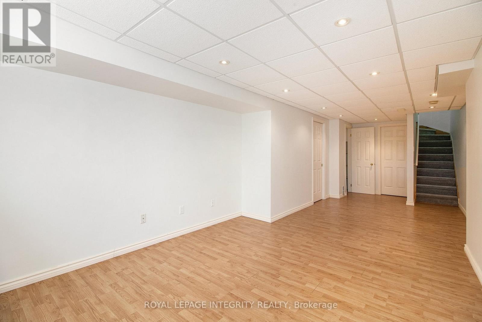 












2080 MELETTE CRESCENT

,
Ottawa,




Ontario
K4A4X2

