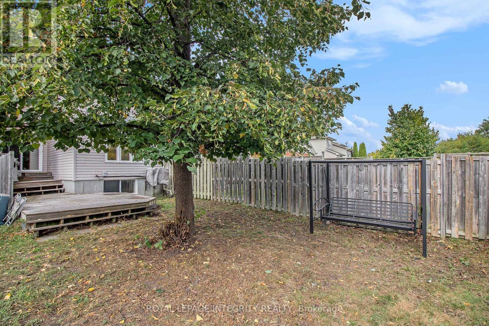 












2080 MELETTE CRESCENT

,
Ottawa,




Ontario
K4A4X2

