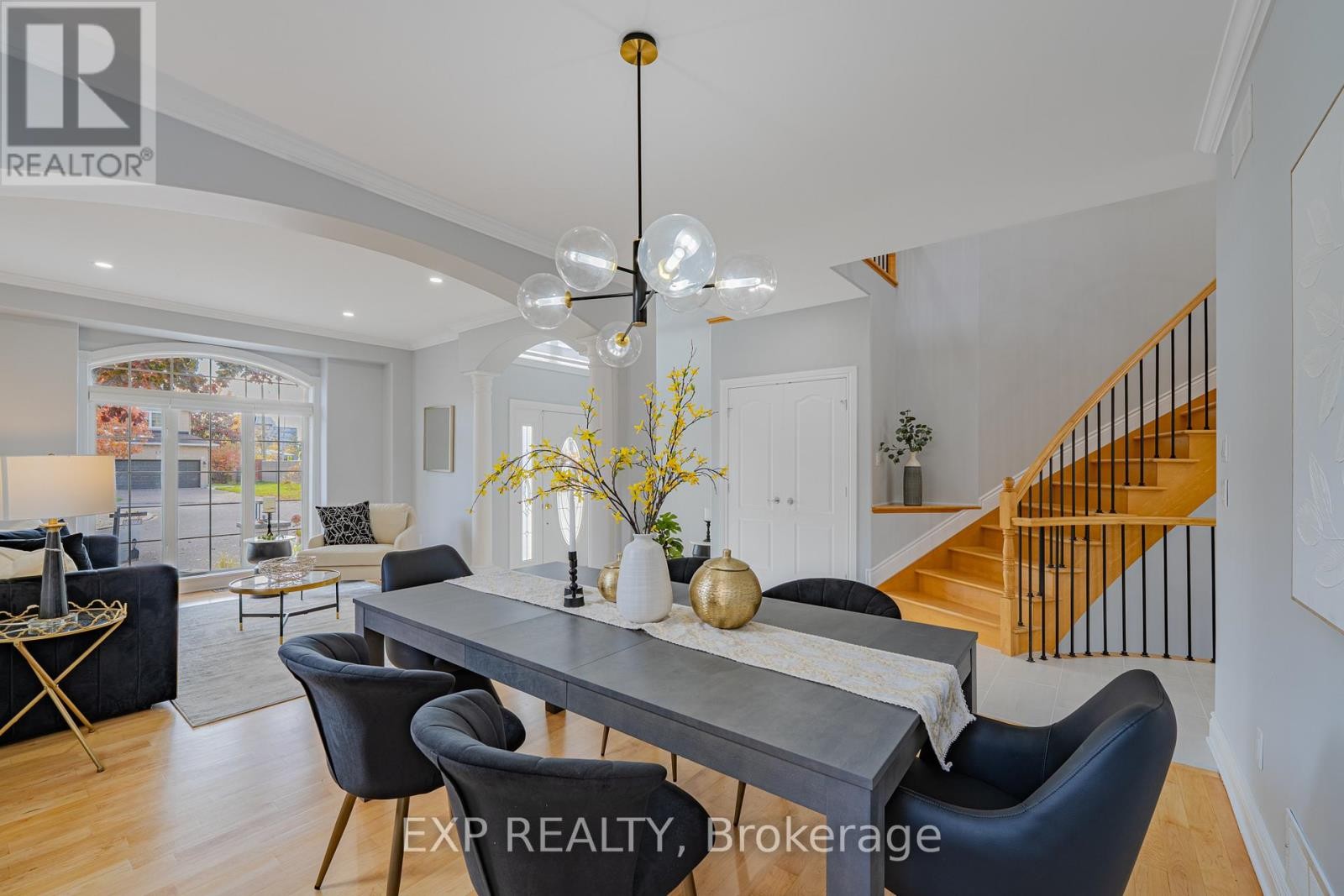 












15 WELLSMERE COURT

,
Ottawa,




Ontario
K2E8C2

