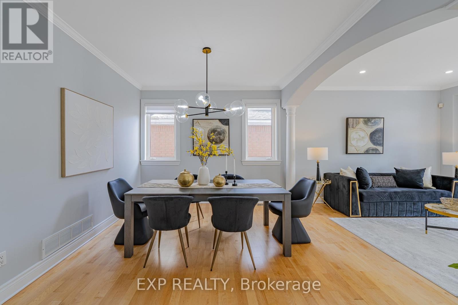 












15 WELLSMERE COURT

,
Ottawa,




Ontario
K2E8C2

