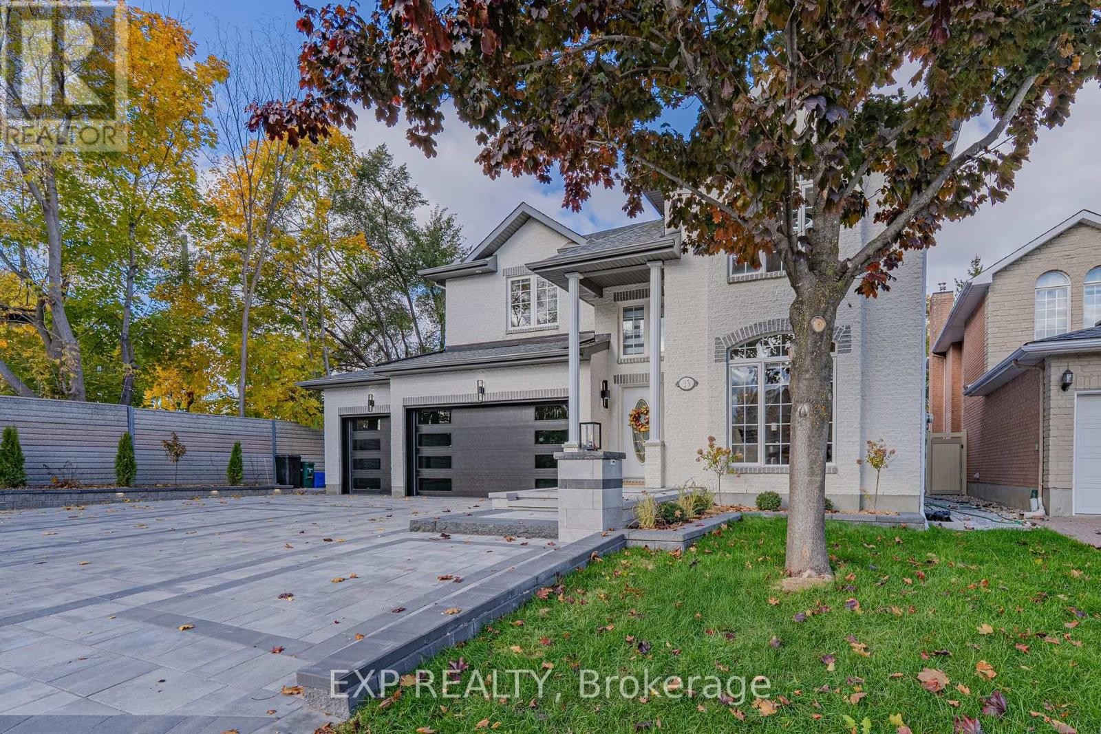 












15 WELLSMERE COURT

,
Ottawa,




Ontario
K2E8C2

