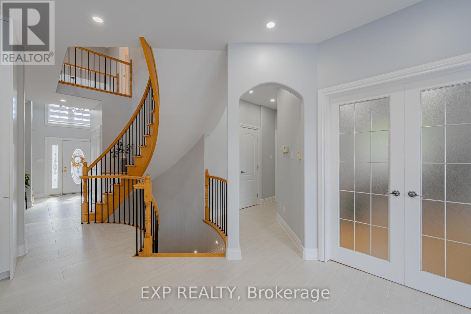 












15 WELLSMERE COURT

,
Ottawa,




Ontario
K2E8C2

