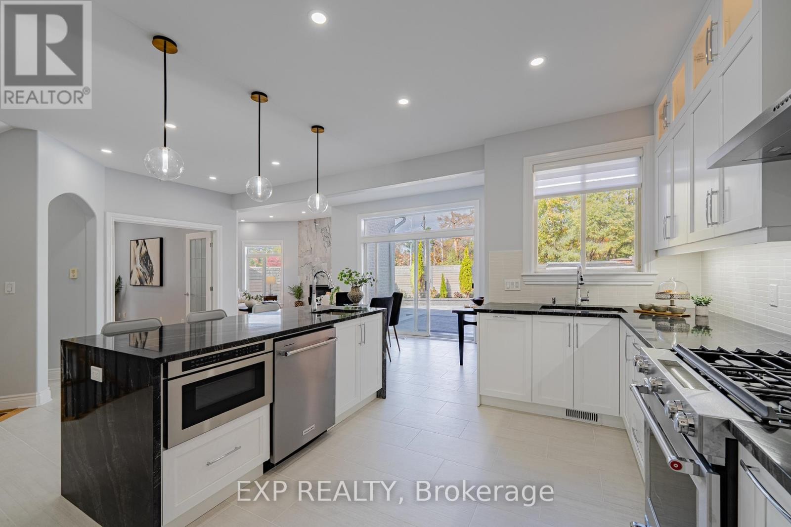 












15 WELLSMERE COURT

,
Ottawa,




Ontario
K2E8C2

