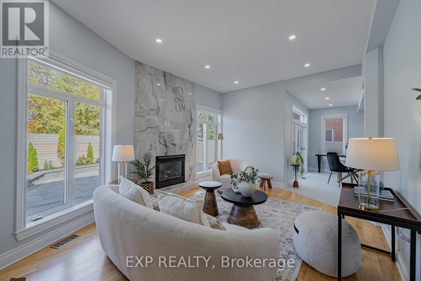 












15 WELLSMERE COURT

,
Ottawa,




Ontario
K2E8C2

