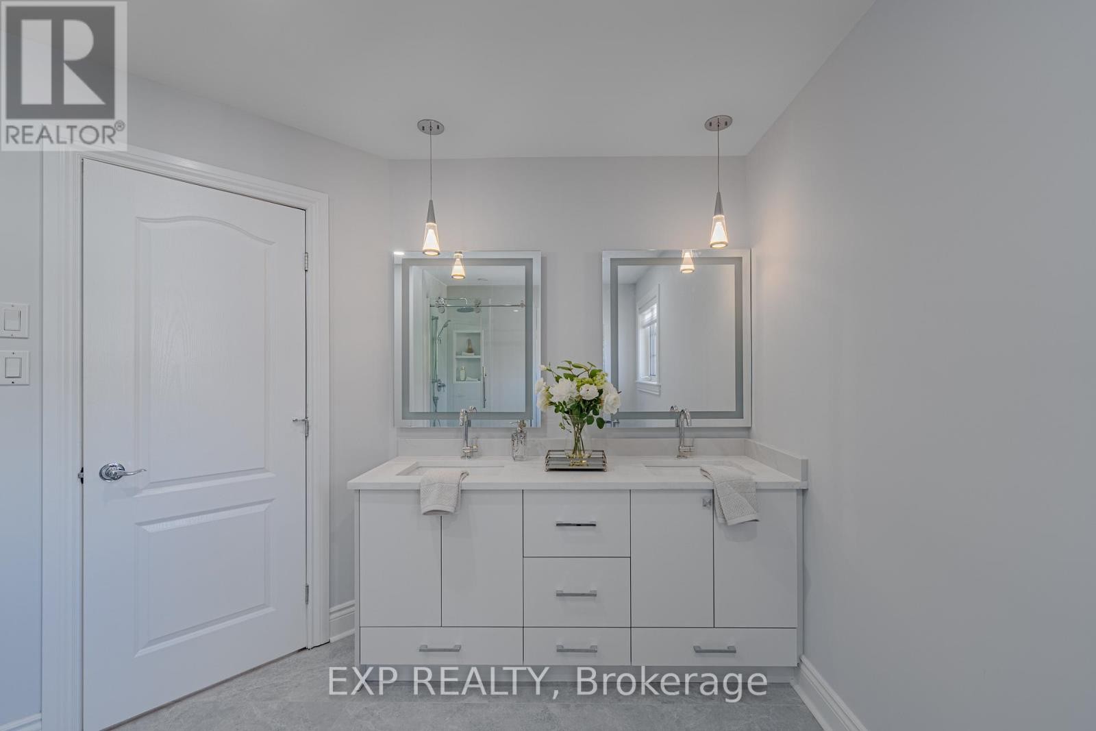 












15 WELLSMERE COURT

,
Ottawa,




Ontario
K2E8C2

