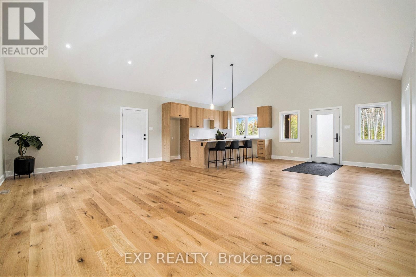 












9 LONGLEAF WAY

,
Greater Madawaska,




Ontario
K0J1H0

