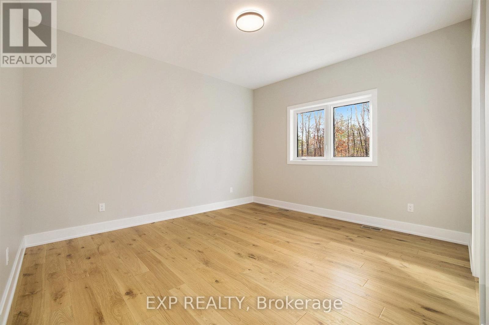 












9 LONGLEAF WAY

,
Greater Madawaska,




Ontario
K0J1H0

