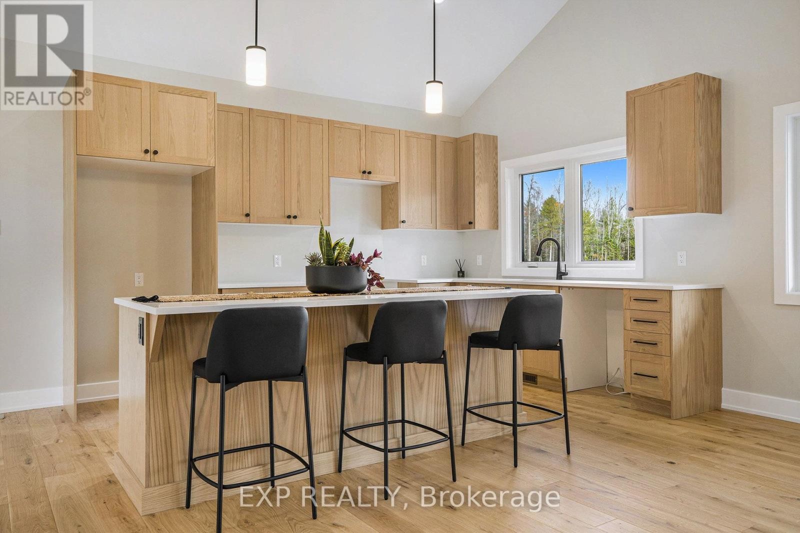 












9 LONGLEAF WAY

,
Greater Madawaska,




Ontario
K0J1H0

