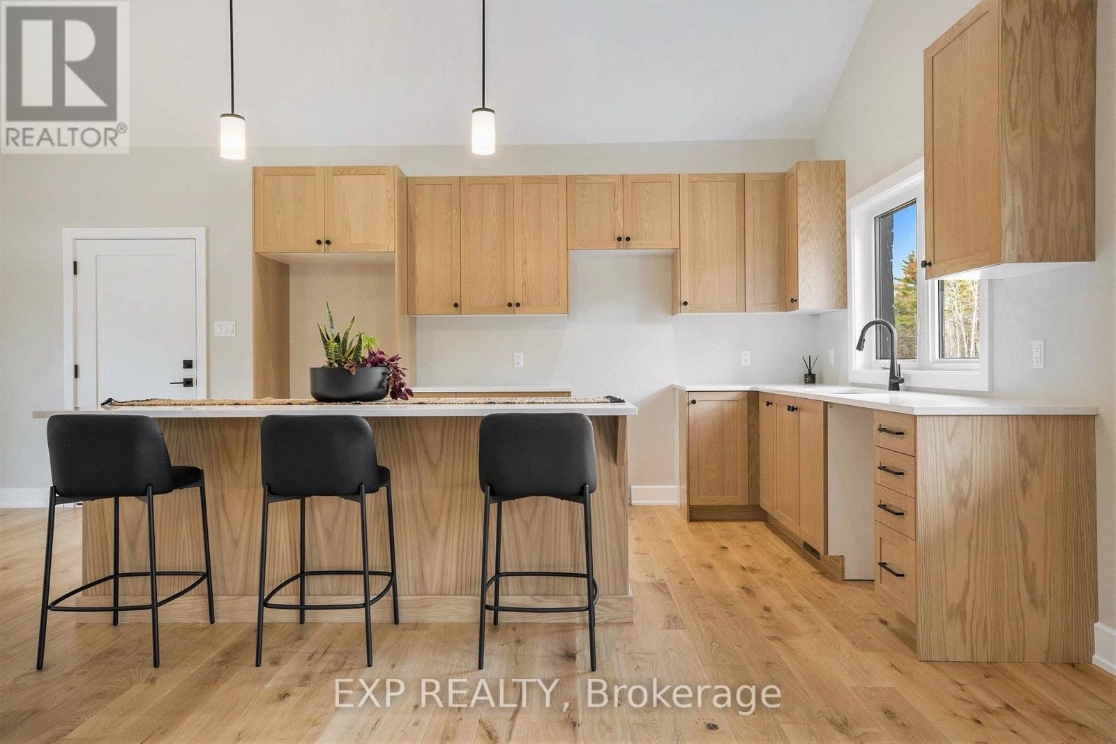 












9 LONGLEAF WAY

,
Greater Madawaska,




Ontario
K0J1H0

