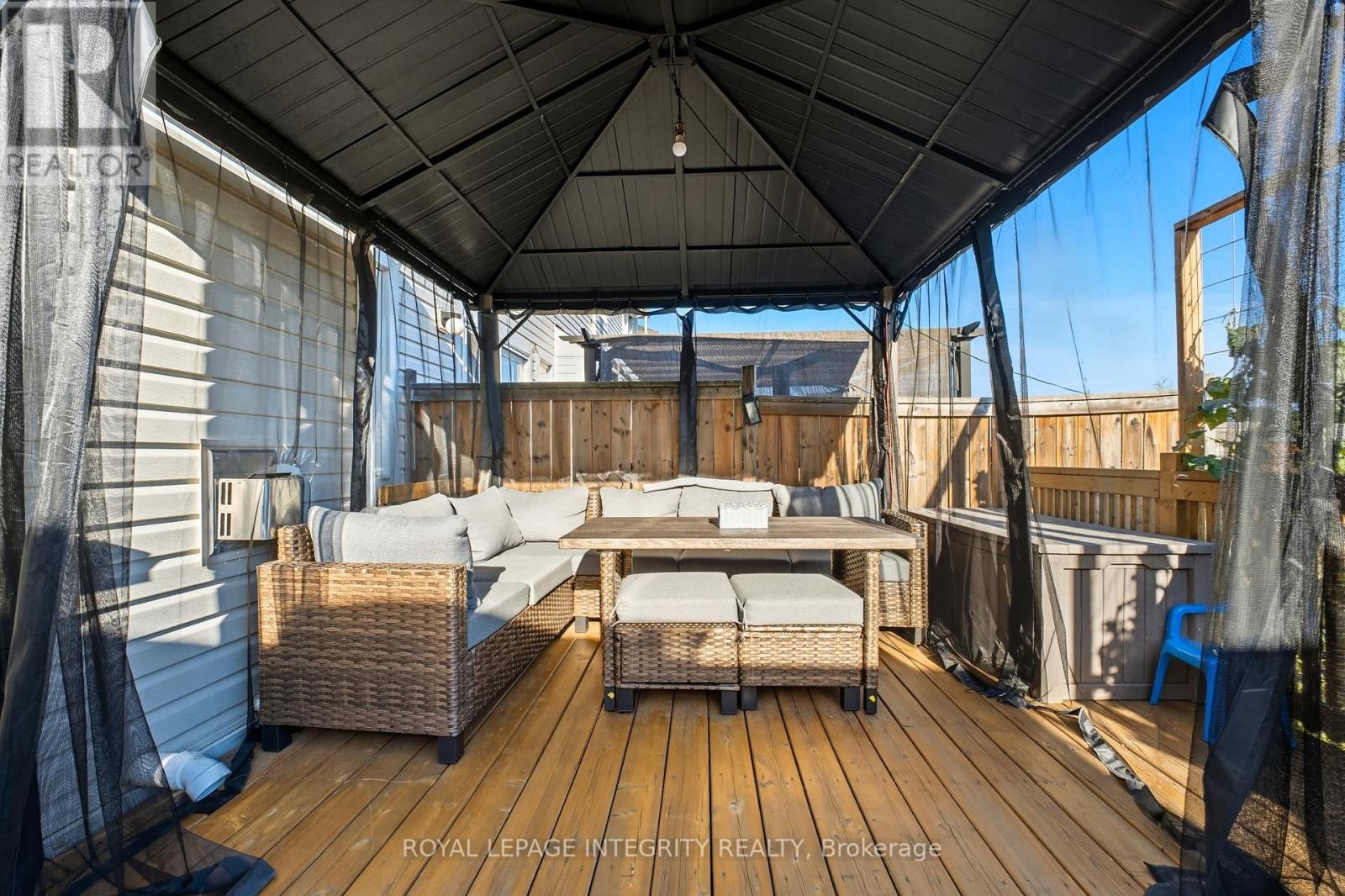 












347 WILLOW ASTER CIRCLE

,
Ottawa,




Ontario
K4A1C6

