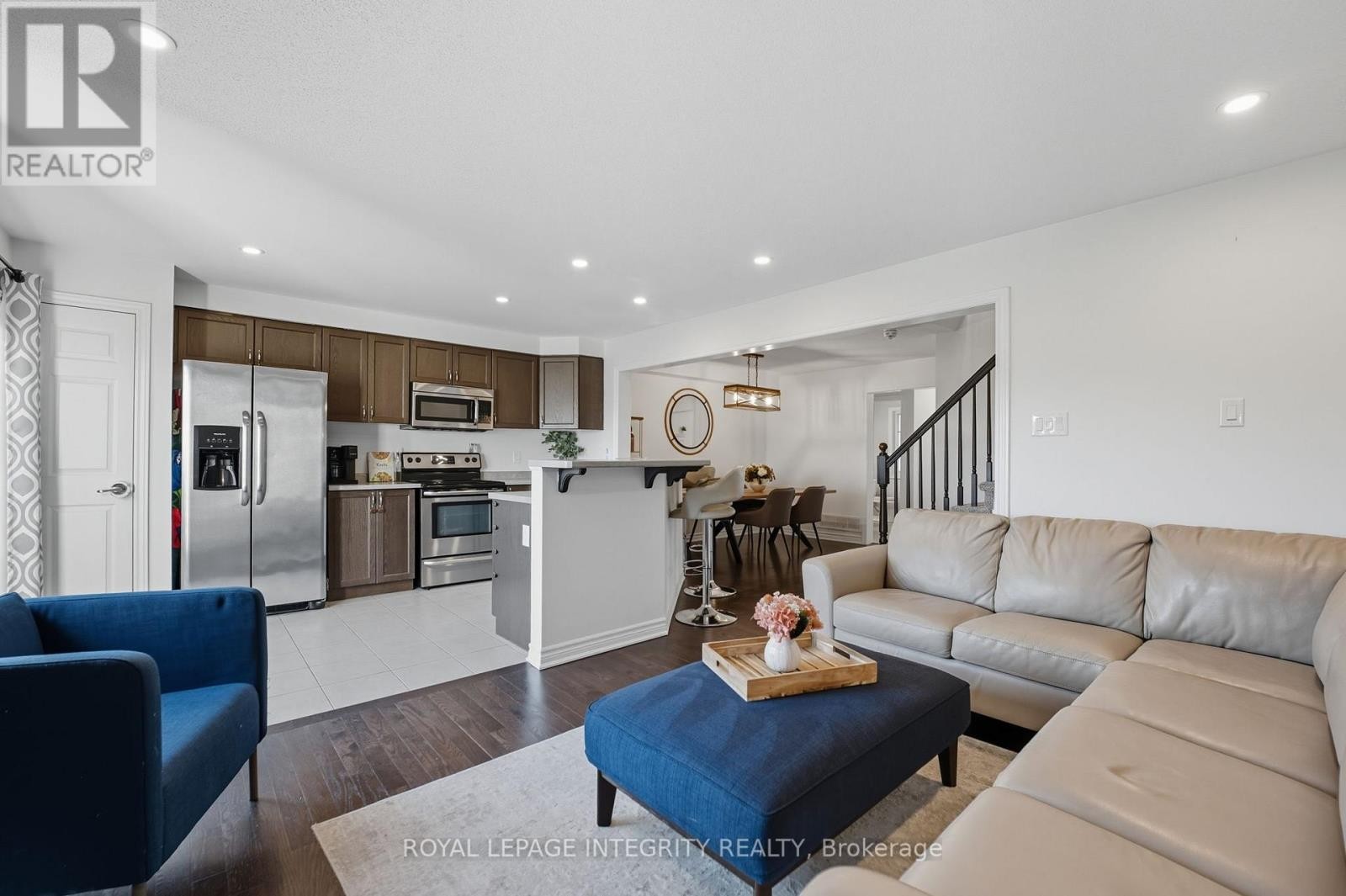 












347 WILLOW ASTER CIRCLE

,
Ottawa,




Ontario
K4A1C6

