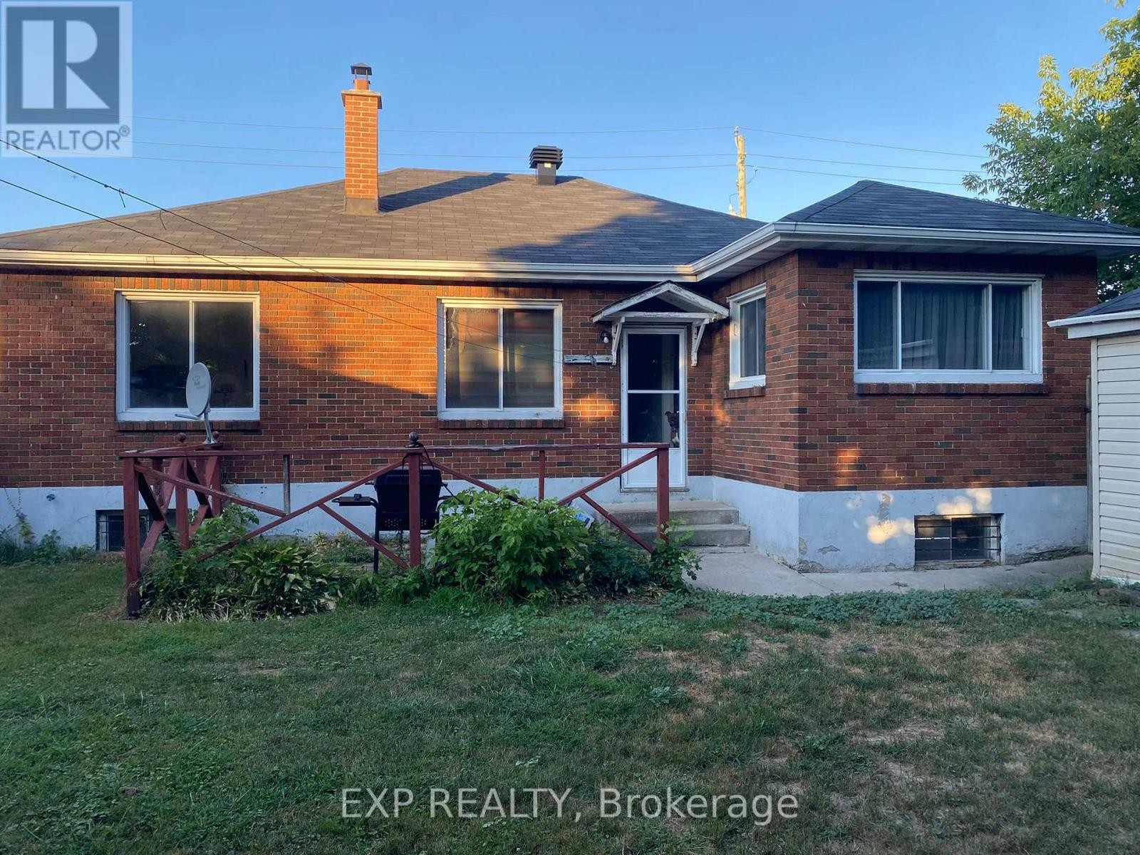 












501 MCCONNELL AVENUE

,
Cornwall,




Ontario
K6H4L9

