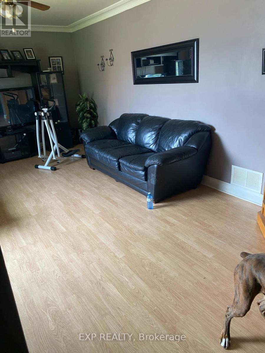 












501 MCCONNELL AVENUE

,
Cornwall,




Ontario
K6H4L9

