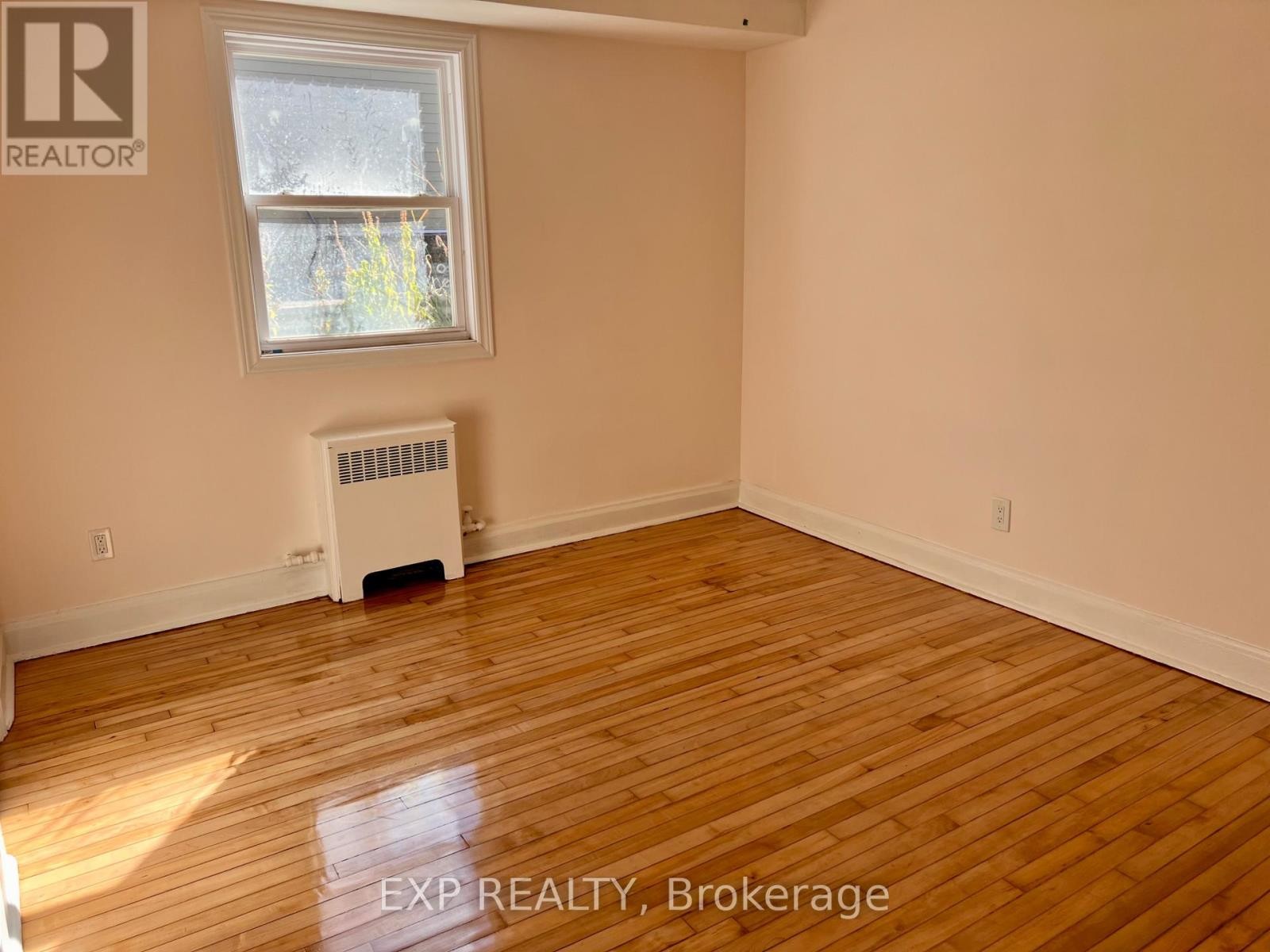 












2 - 75 HOLLAND AVENUE

,
Ottawa,




Ontario
K1Y0X9

