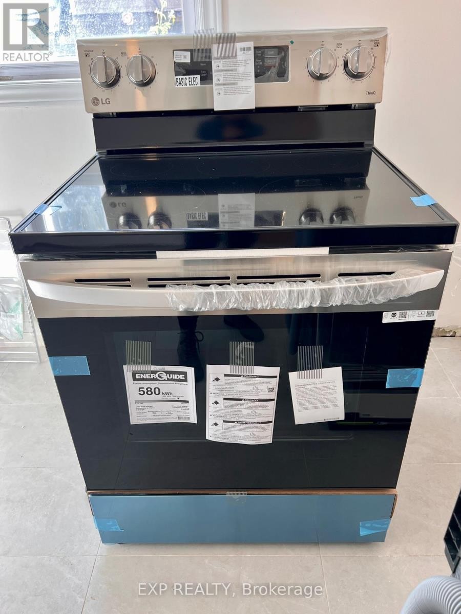 












2 - 75 HOLLAND AVENUE

,
Ottawa,




Ontario
K1Y0X9

