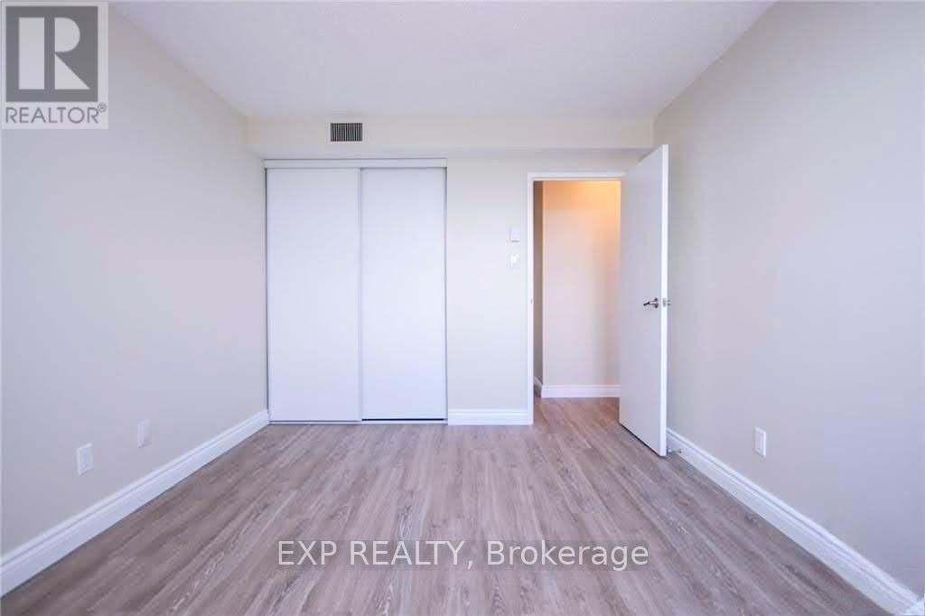 












404 - 1180 OHIO STREET

,
Ottawa,




Ontario
K1H8N5

