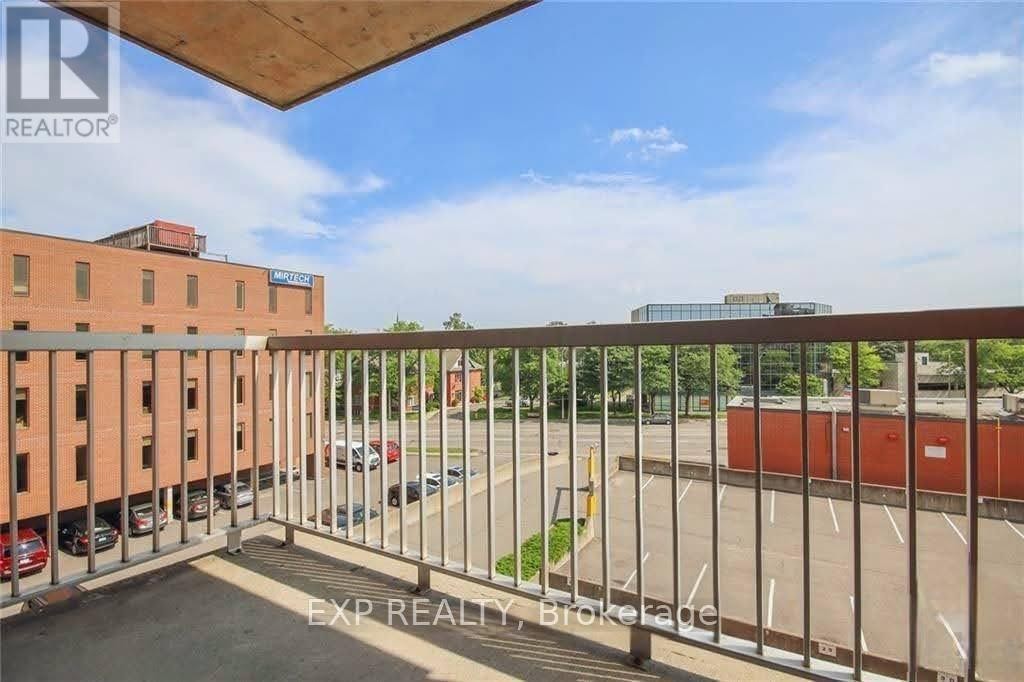 












404 - 1180 OHIO STREET

,
Ottawa,




Ontario
K1H8N5

