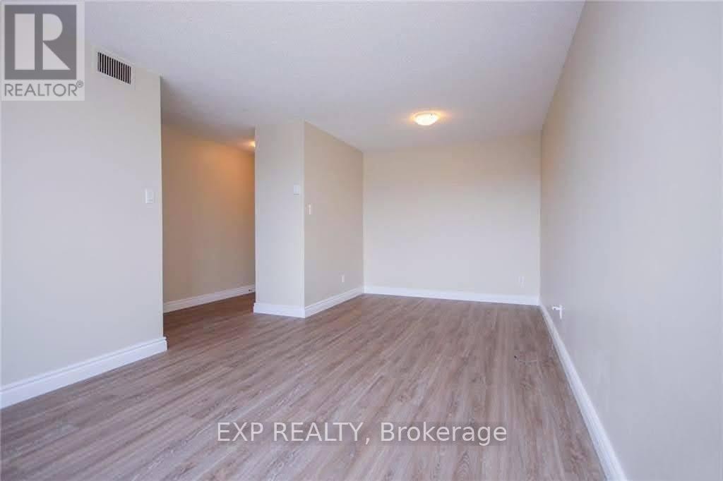 












404 - 1180 OHIO STREET

,
Ottawa,




Ontario
K1H8N5

