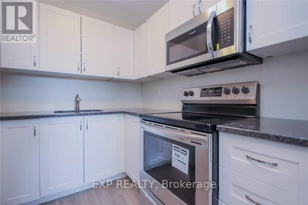 












404 - 1180 OHIO STREET

,
Ottawa,




Ontario
K1H8N5

