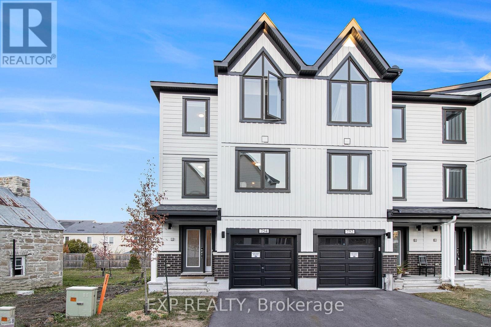 












754 KINSTEAD PRIVATE

,
Ottawa,




Ontario
K2S3B3

