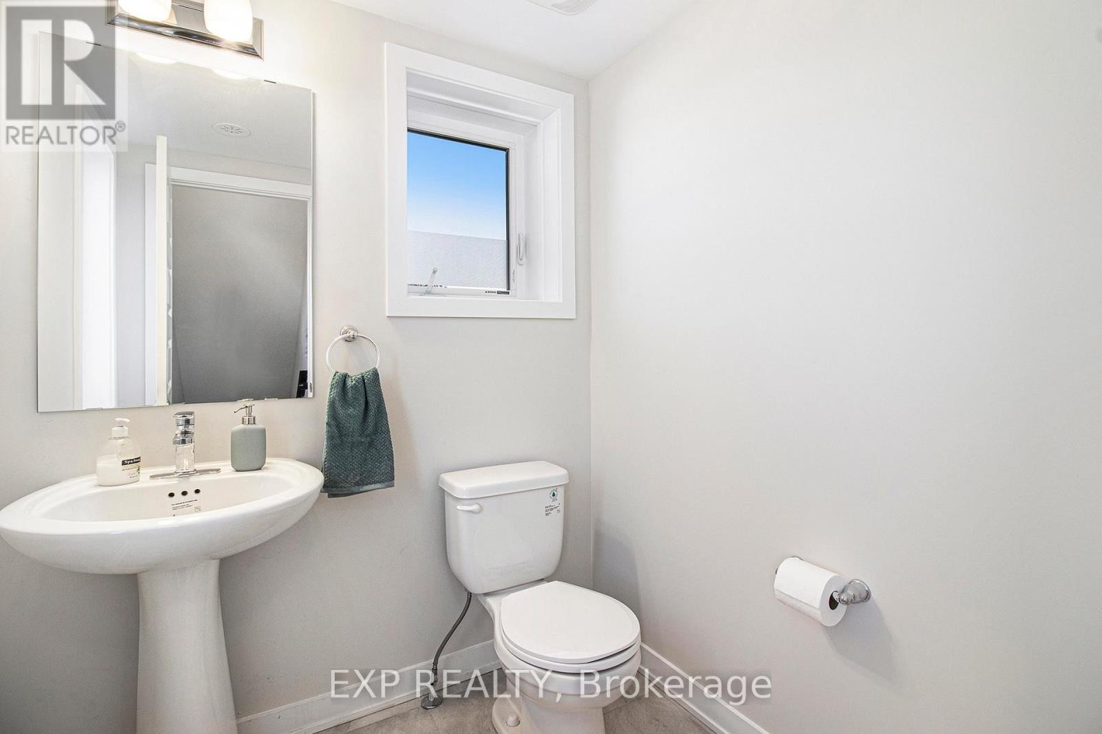 












754 KINSTEAD PRIVATE

,
Ottawa,




Ontario
K2S3B3

