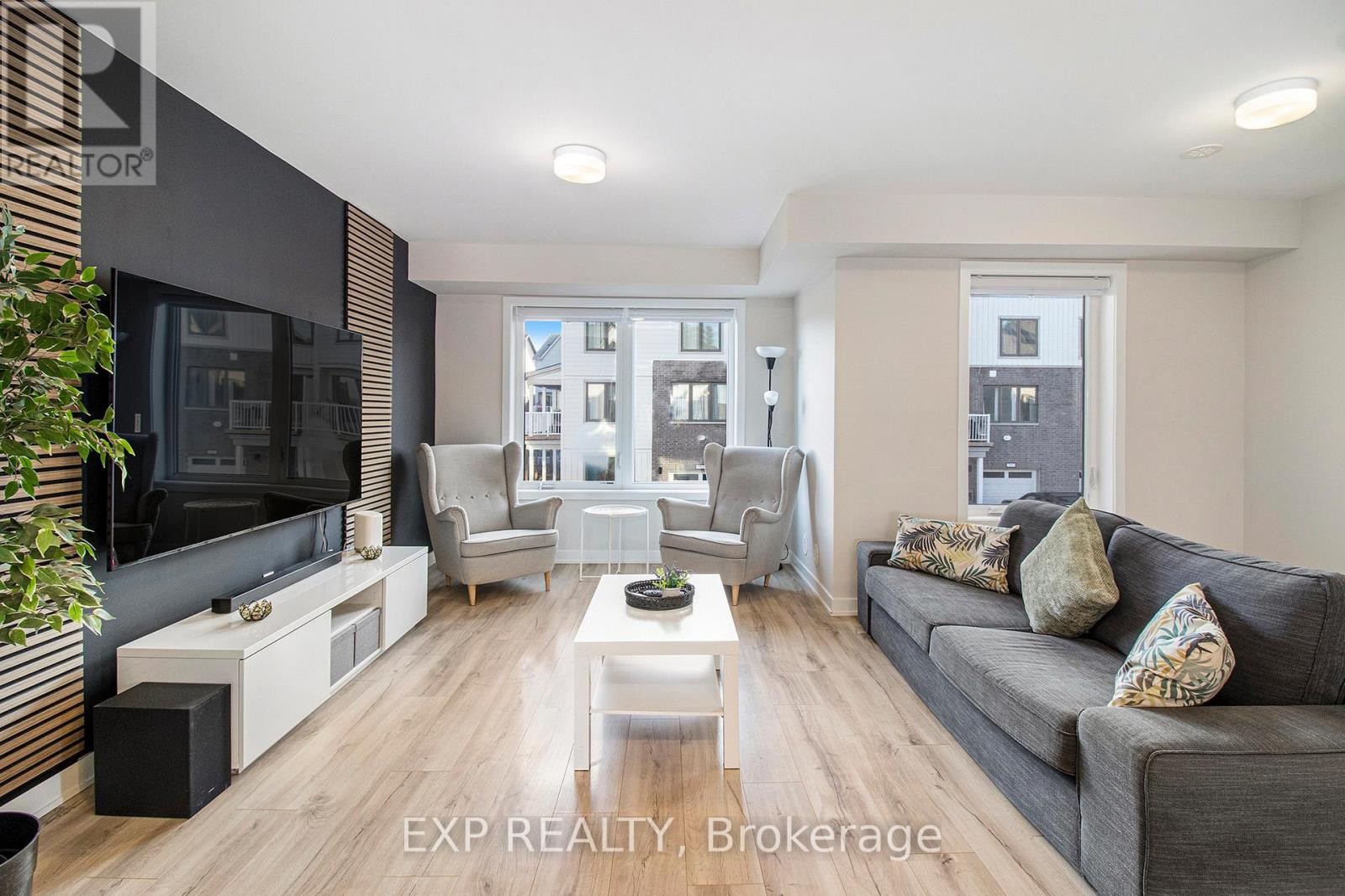 












754 KINSTEAD PRIVATE

,
Ottawa,




Ontario
K2S3B3

