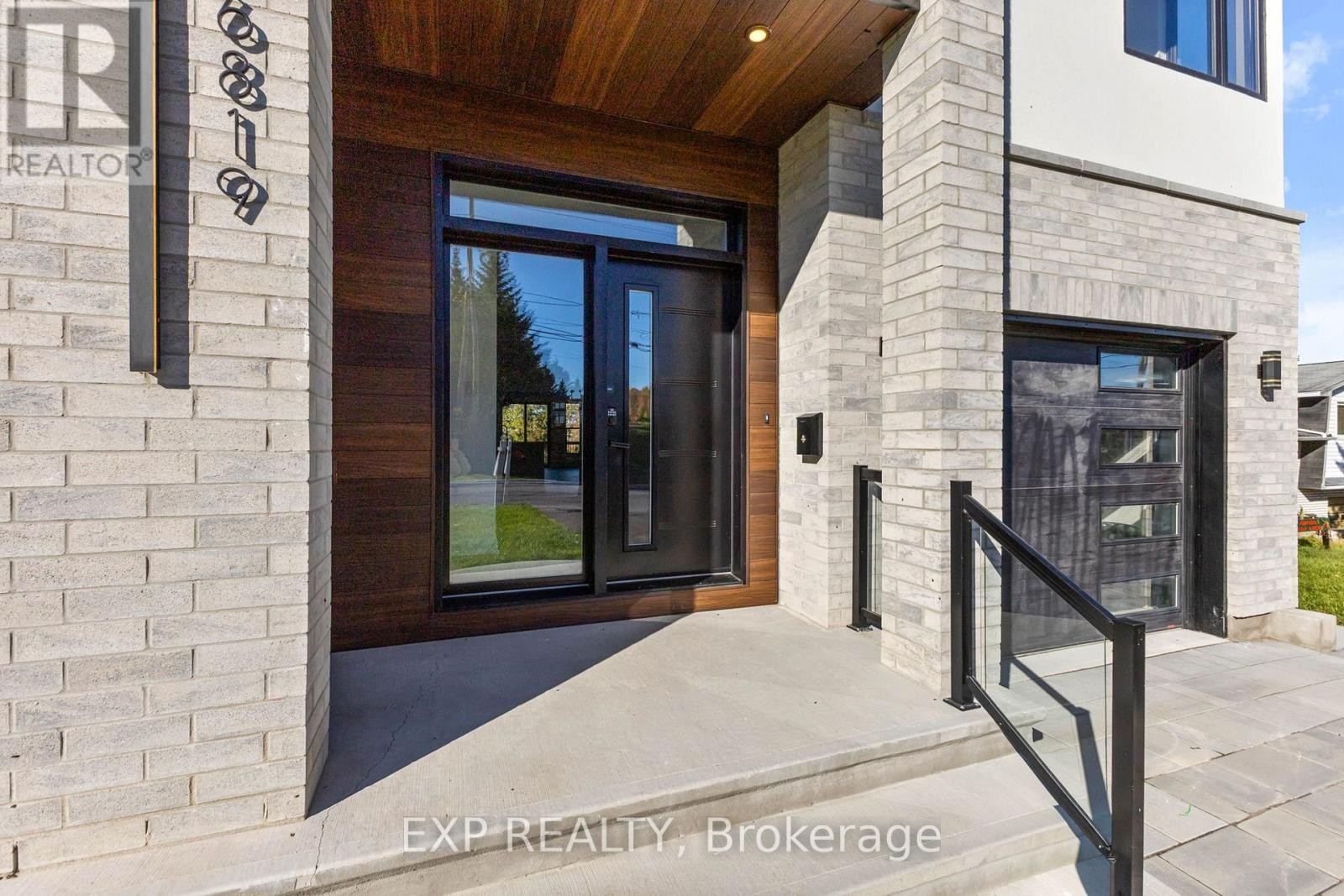 












6819 NOTRE DAME STREET

,
Ottawa,




Ontario
K1C1H4

