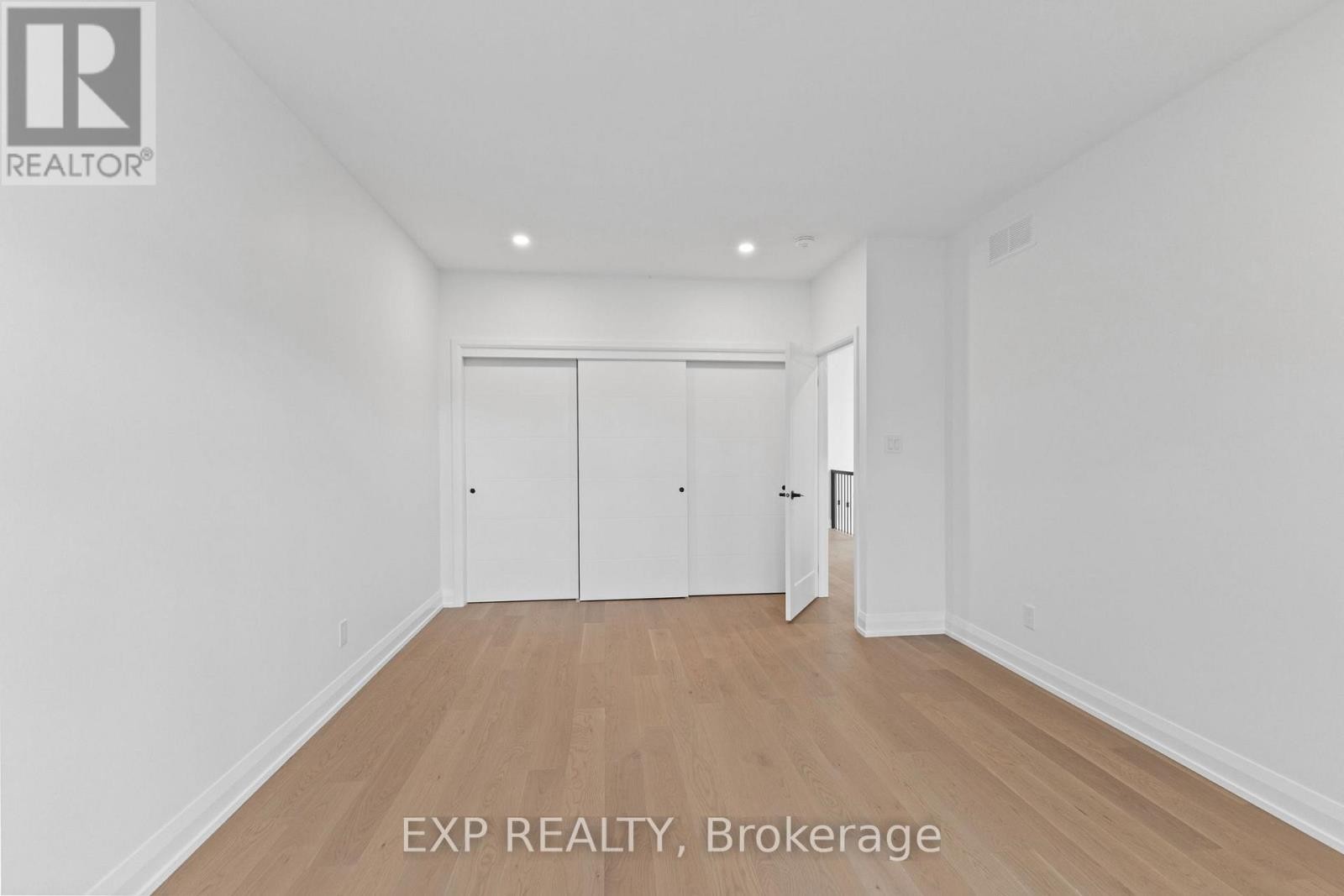 












6819 NOTRE DAME STREET

,
Ottawa,




Ontario
K1C1H4

