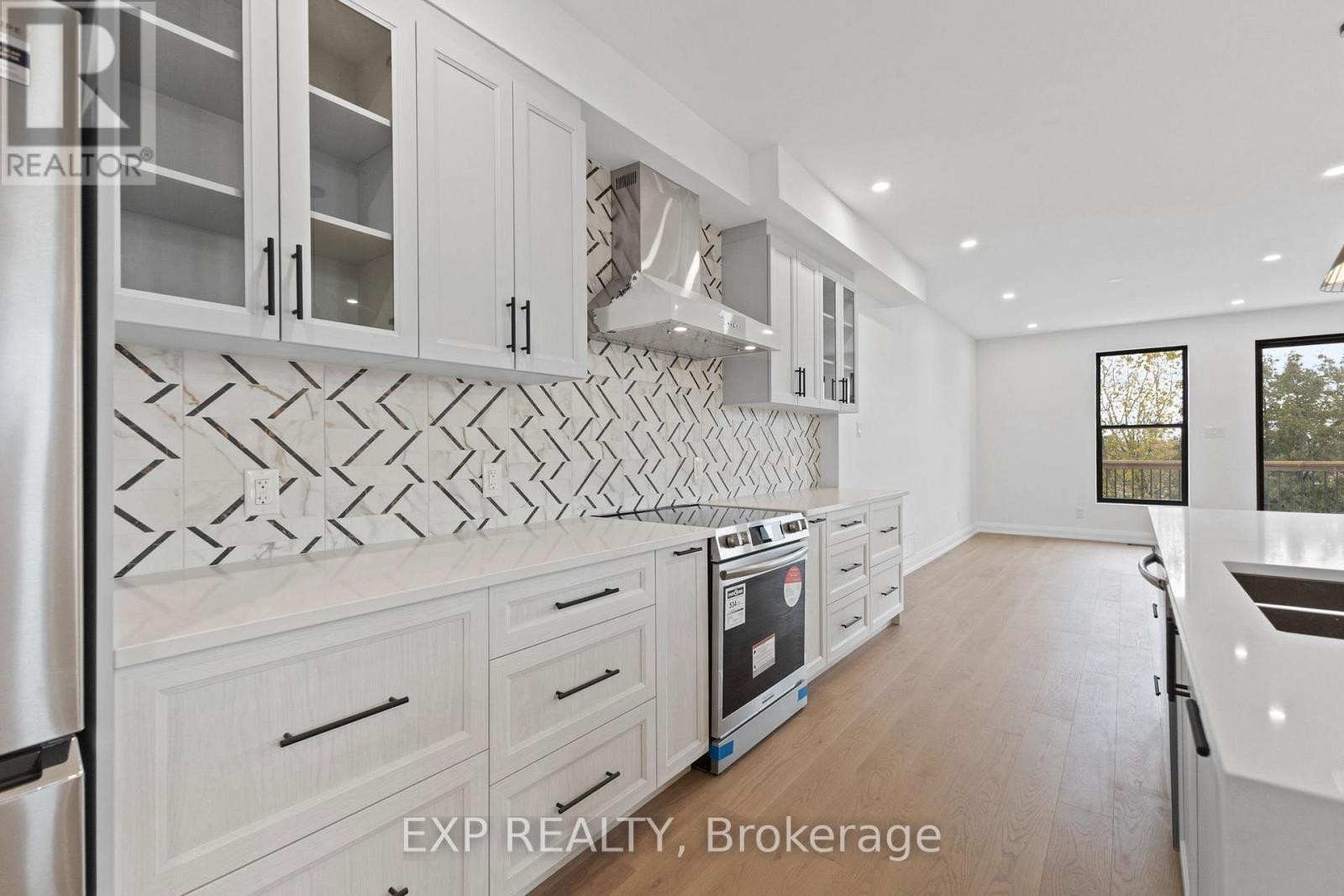 












6819 NOTRE DAME STREET

,
Ottawa,




Ontario
K1C1H4

