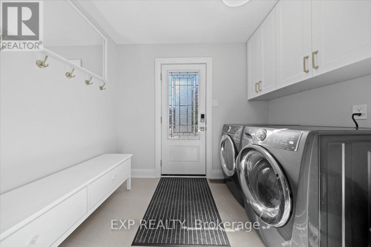 












18 IVYLEA STREET

,
Ottawa,




Ontario
K2G4X5

