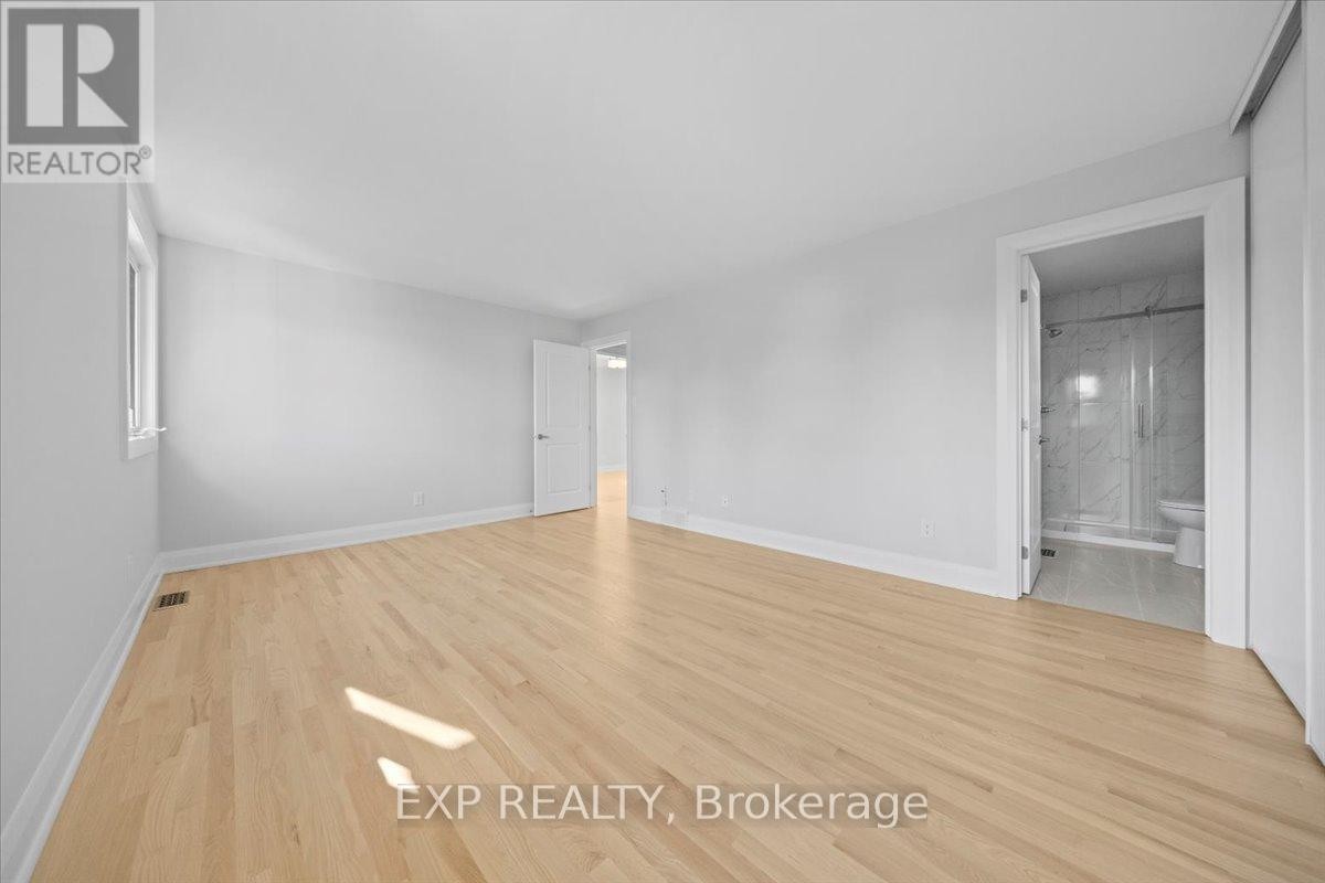 












18 IVYLEA STREET

,
Ottawa,




Ontario
K2G4X5

