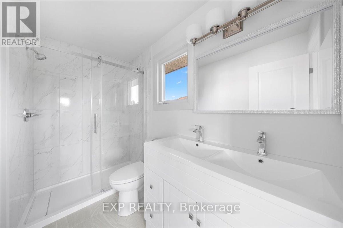 












18 IVYLEA STREET

,
Ottawa,




Ontario
K2G4X5

