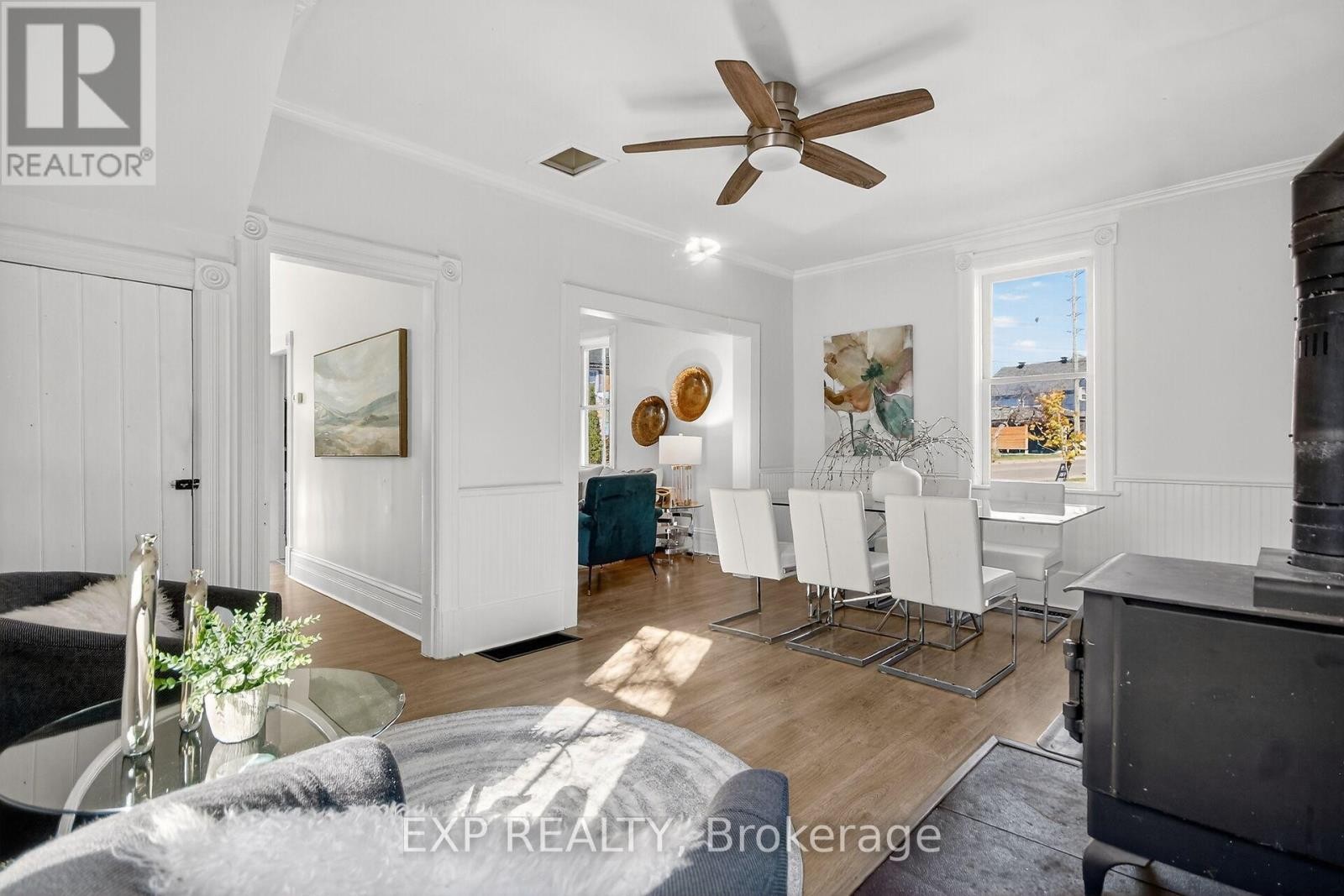 












95 MAIN STREET E

,
Mississippi Mills,




Ontario
K0A1A0

