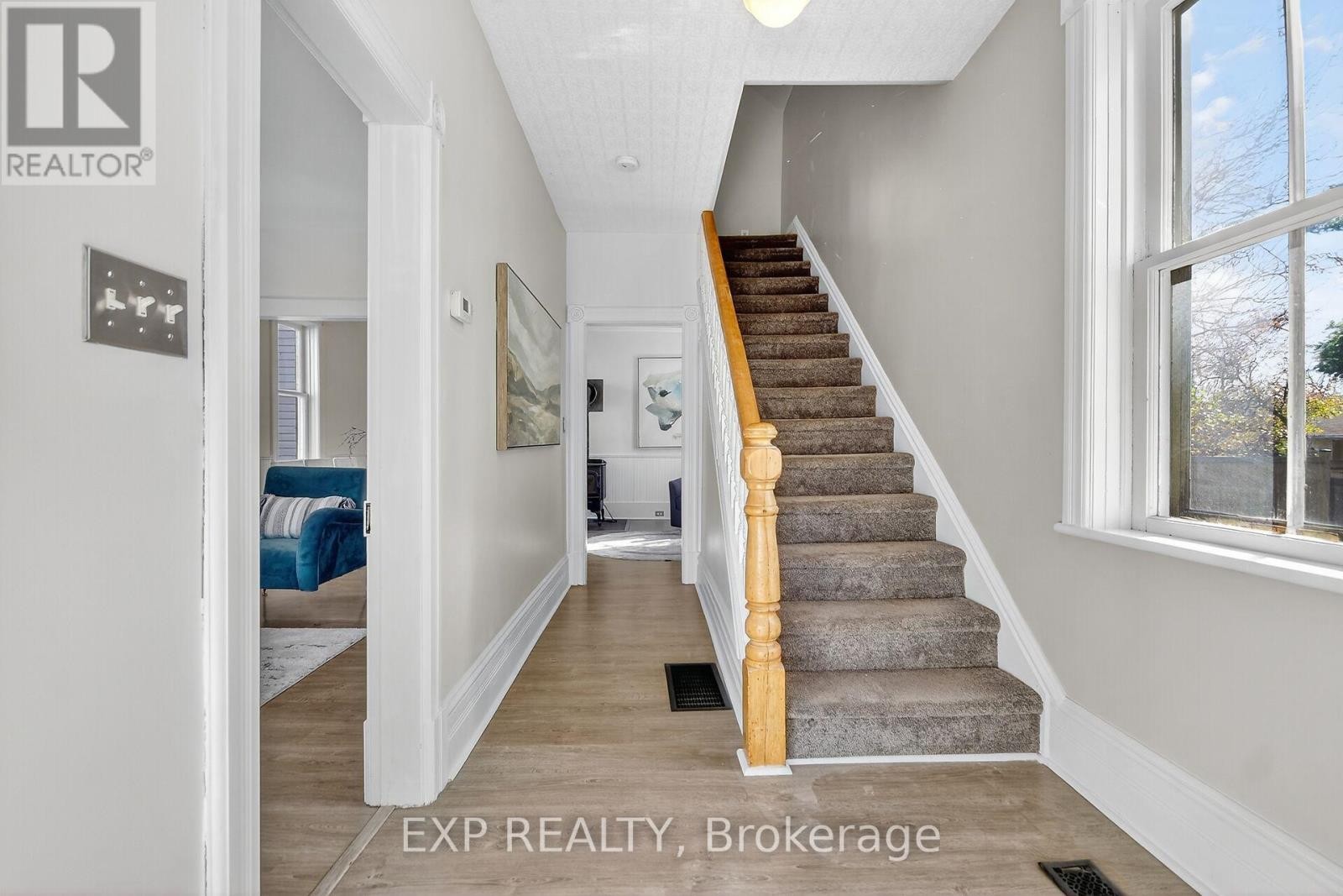 












95 MAIN STREET E

,
Mississippi Mills,




Ontario
K0A1A0

