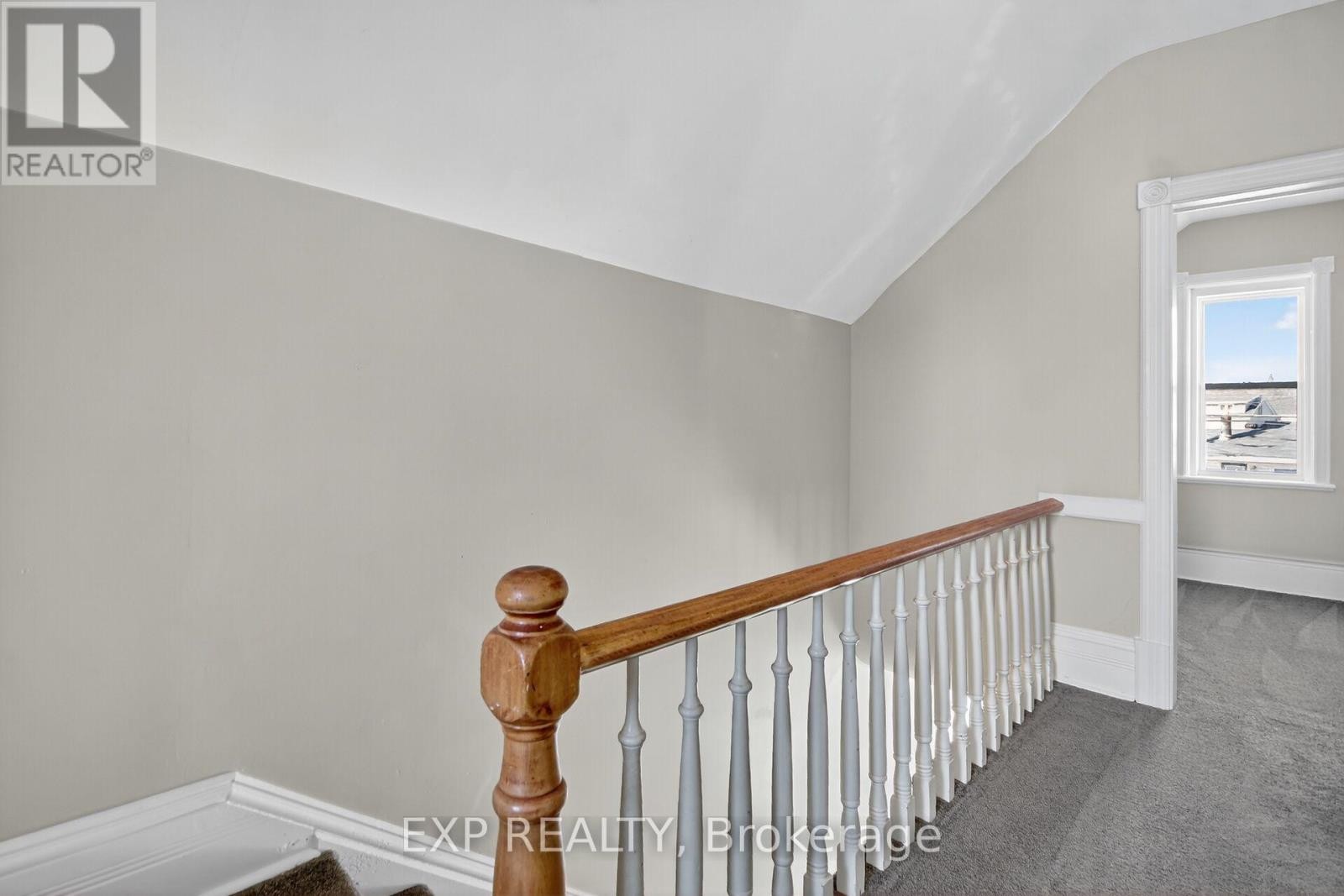 












95 MAIN STREET E

,
Mississippi Mills,




Ontario
K0A1A0

