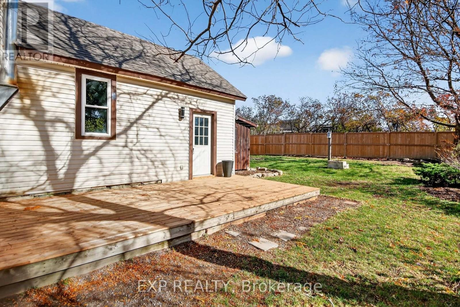 












95 MAIN STREET E

,
Mississippi Mills,




Ontario
K0A1A0

