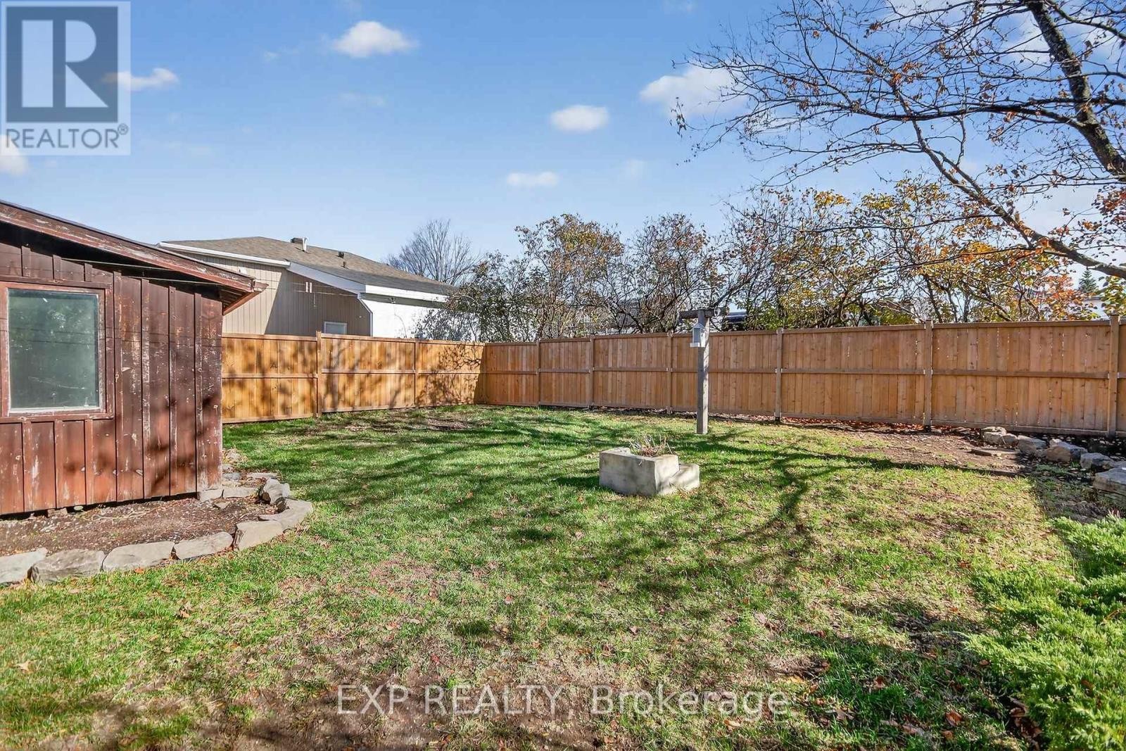 












95 MAIN STREET E

,
Mississippi Mills,




Ontario
K0A1A0

