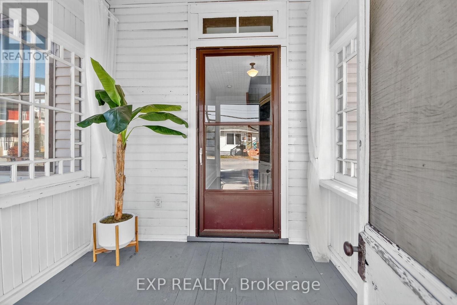 












95 MAIN STREET E

,
Mississippi Mills,




Ontario
K0A1A0

